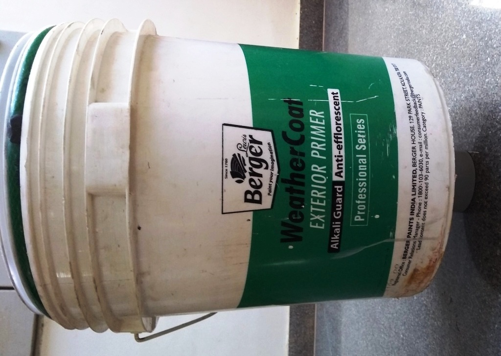 Suspended inner bucket